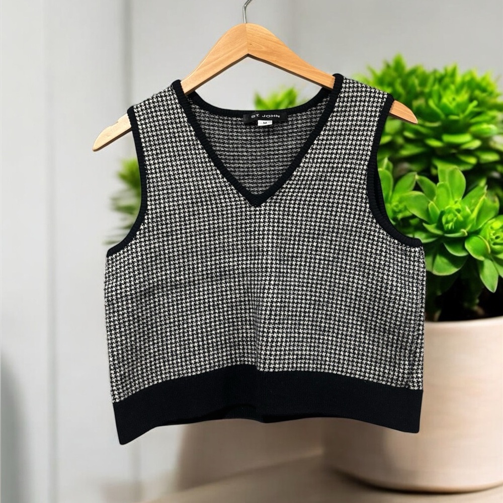 St. John Black & White hounds tooth Crop wool blend sweater vest size M - Picture 2 of 8